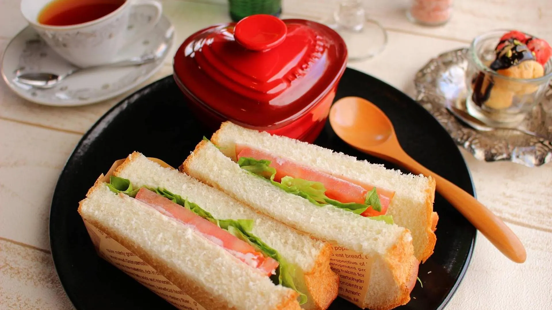 カフェロッジ Touch Wood Biei Bed & Breakfast